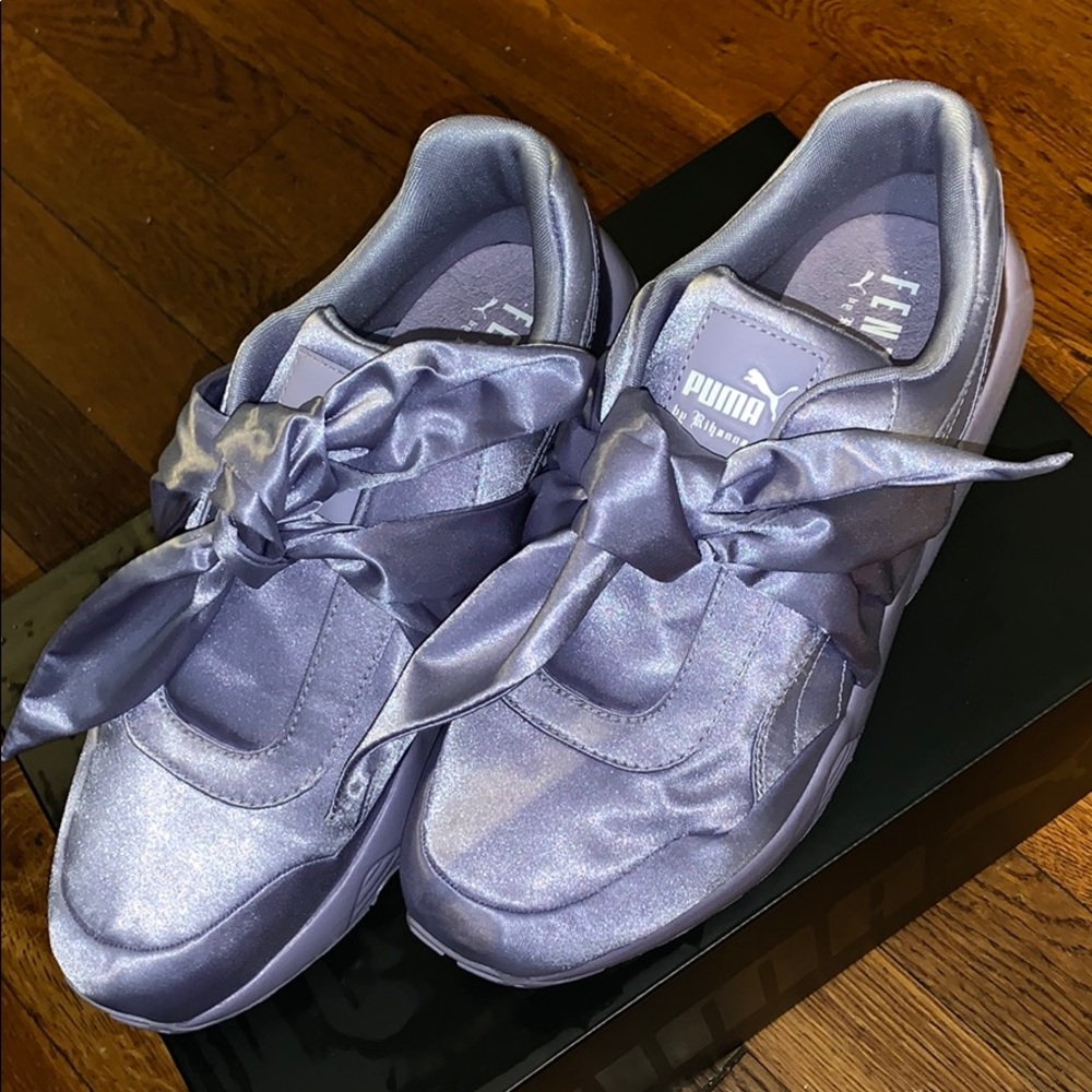 Women’s Rihana Fenty Puma Bow Sneakers